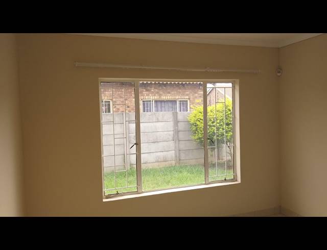 2 BEDROOM HOUSE SOLD IN THE ORCHARDS